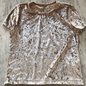 Hollister velvet t-shirt